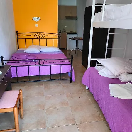 House Keramaria Sea View *