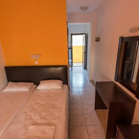 House Keramaria Sea View *